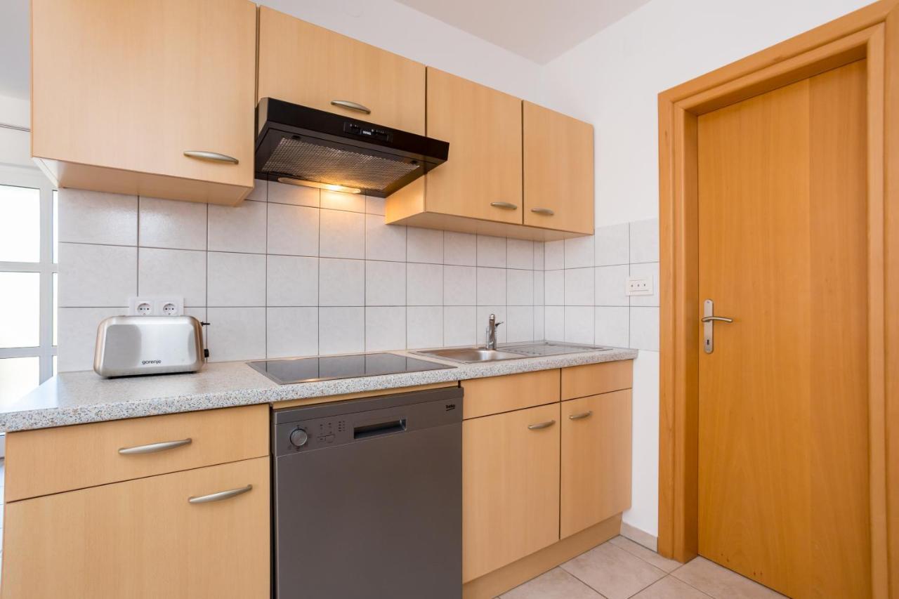 Sara Apartment Milohnici